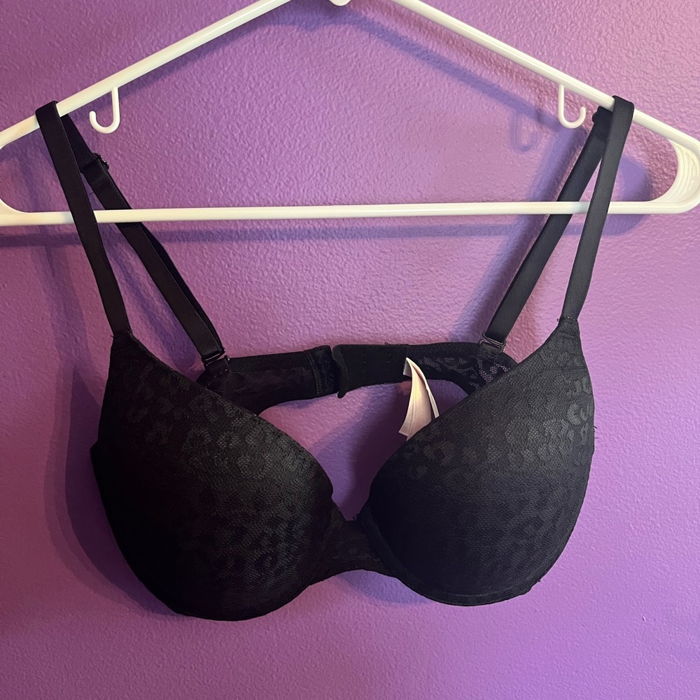 PINK Victoria's Secret Black Cheetah Print Lace Bra